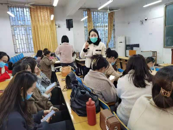 教研花开,馨香满怀-- 基础教学部教学研讨会(图4) 教研花开,馨香满怀-- 基础教学部教学研讨会(图4)