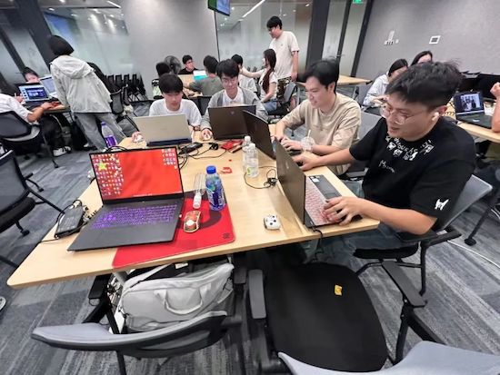 阿里2.jpg
